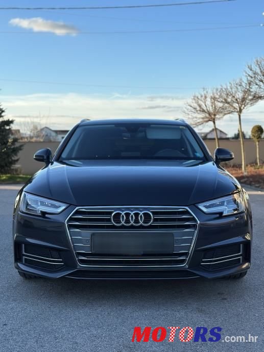 2018' Audi A4 Avant photo #2
