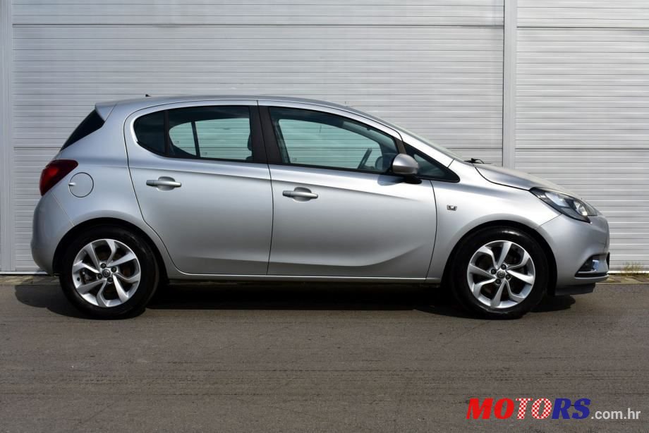 2016' Opel Corsa photo #2