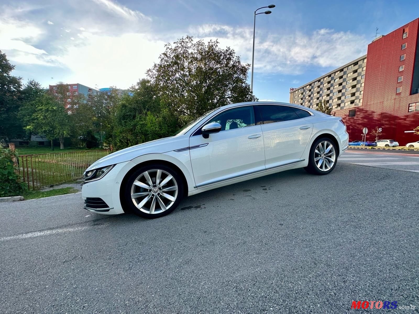 2017' Volkswagen Arteon photo #1