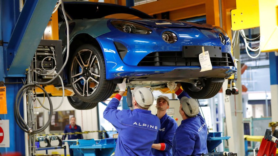 Alpine A110 Finally Enters Production In France