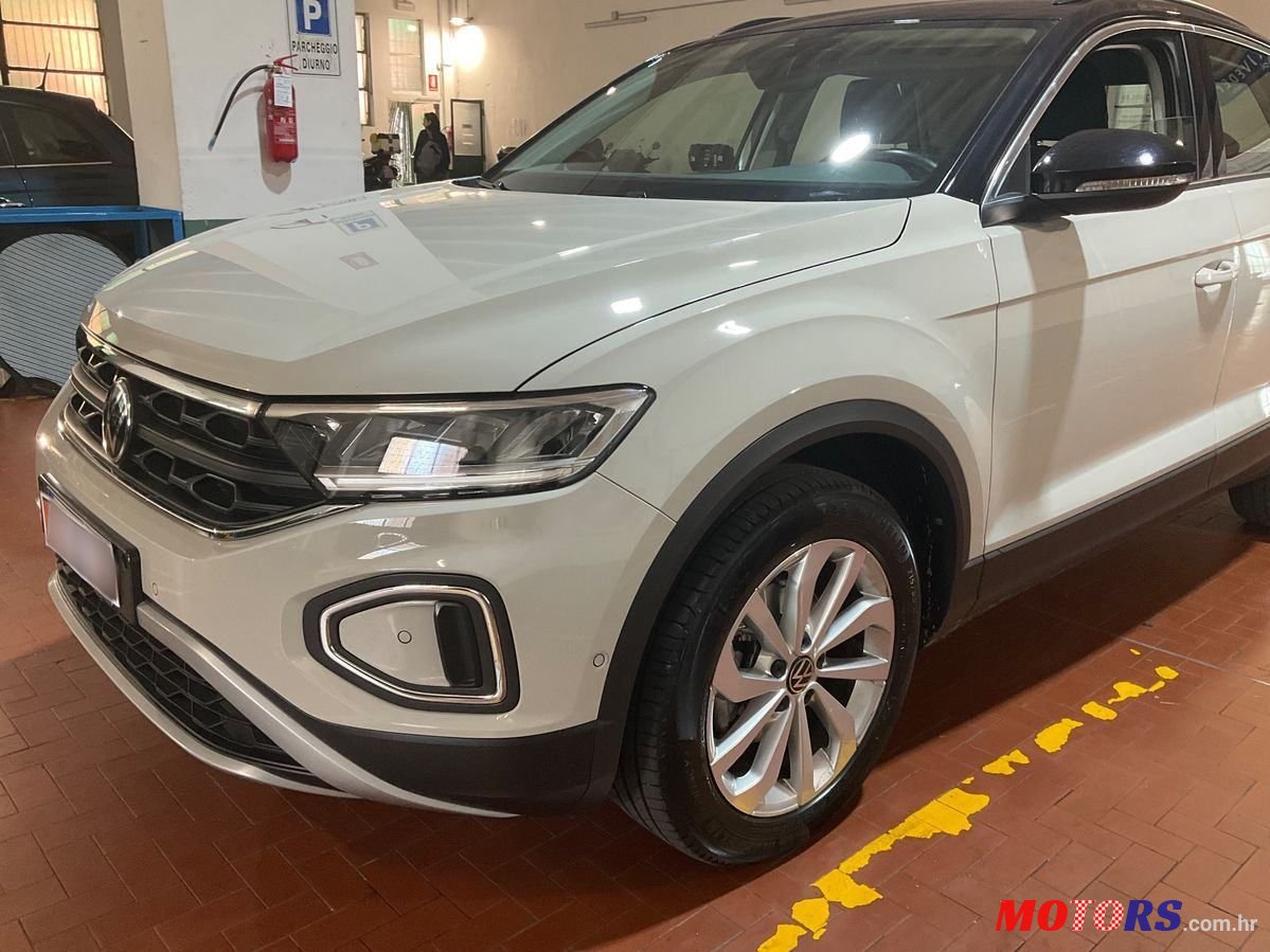 2022' Volkswagen T-Roc 1,5 Tsi photo #3