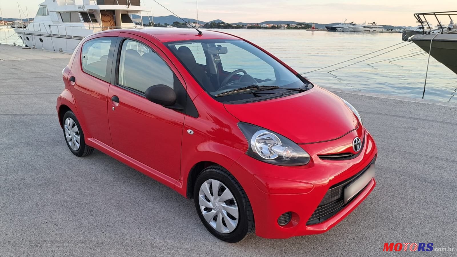 2014' Toyota Aygo 1,0 Vvt-I Go photo #1