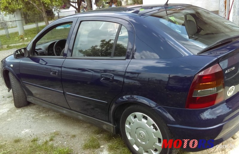 2003' Opel Astra photo #2