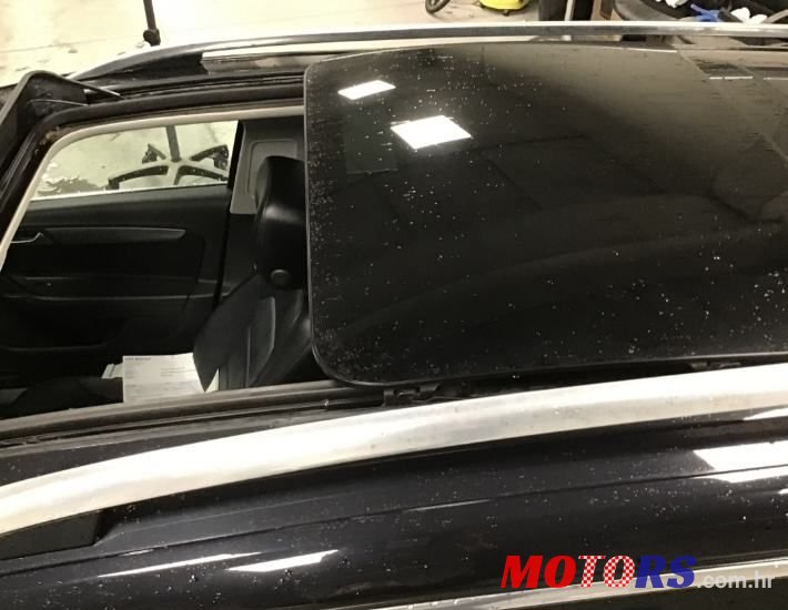 2014' Volkswagen Passat Variant photo #4