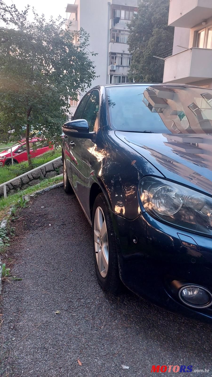 2010' Volkswagen Golf VI 1,6 Tdi photo #3