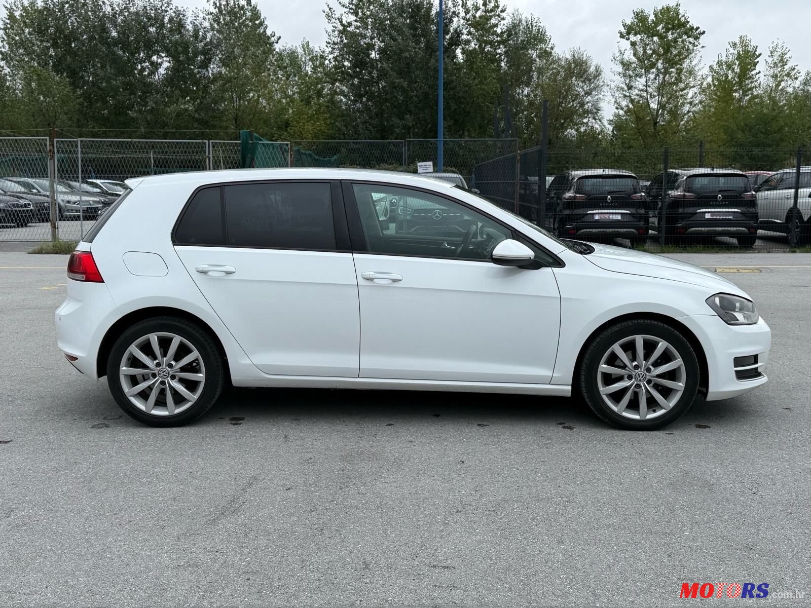 2013' Volkswagen Golf VII 1,6 Tdi Bmt photo #5