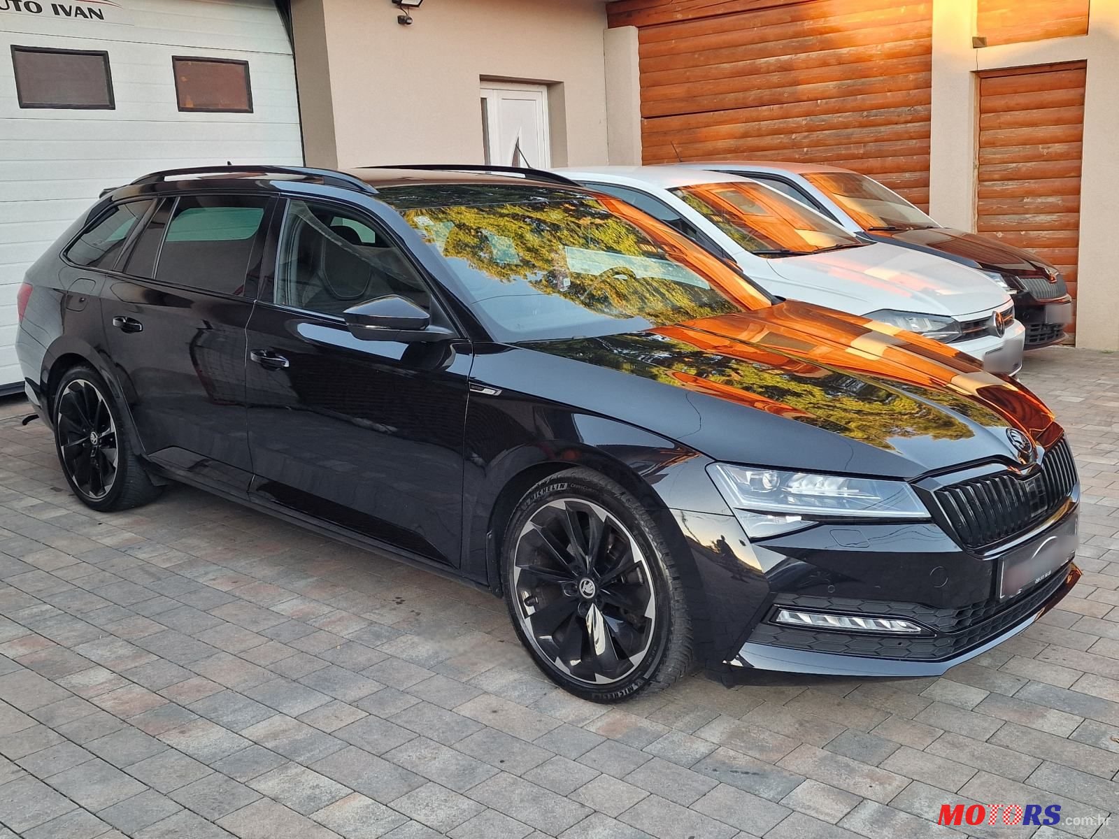 2020' Skoda Superb Combi photo #5