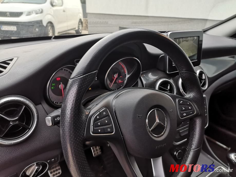 2016' Mercedes-Benz Cla Klasa 180 D photo #2