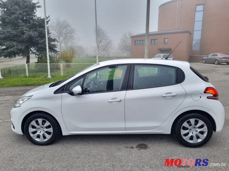 2015' Peugeot 208 1,6 E-Hdi photo #5