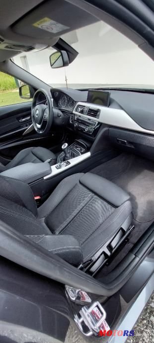 2017' BMW Serija 3 318D photo #6