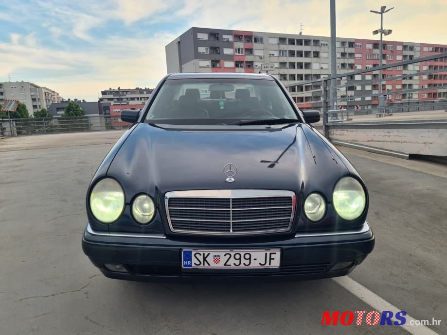 1998' Mercedes-Benz E-Klasa 280 photo #2