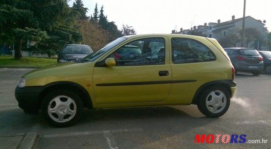 1998' Opel Corsa 1,0 i 12V photo #1