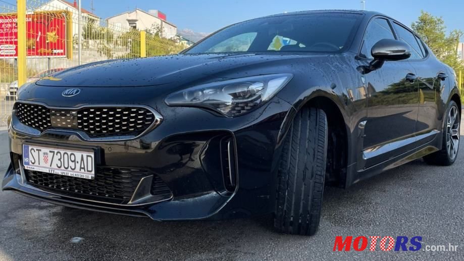 2018' Kia Stinger 3,3 photo #1