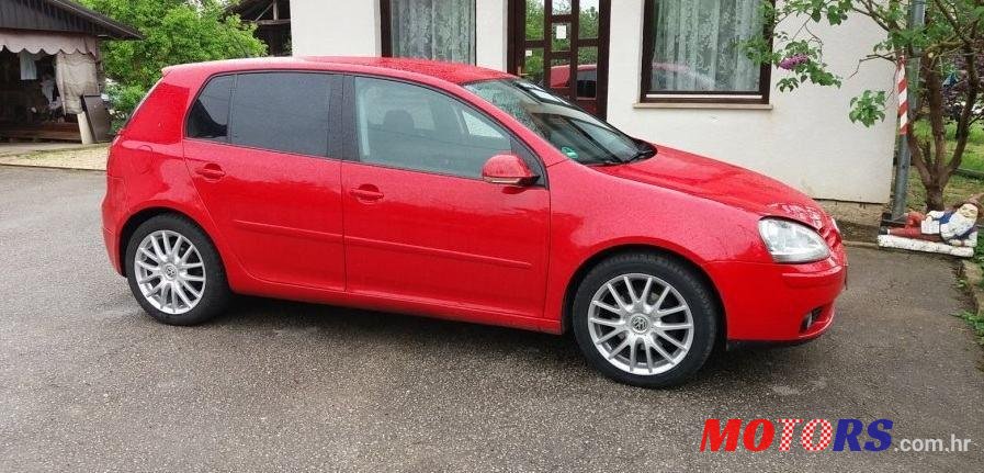 2005' Volkswagen Golf V 2,0 Tdi photo #1