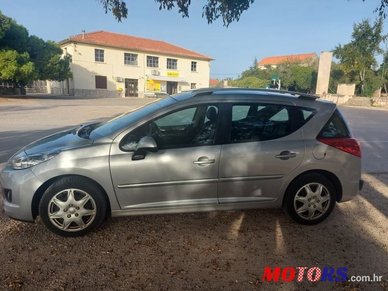 2011' Peugeot 207 Sw photo #6