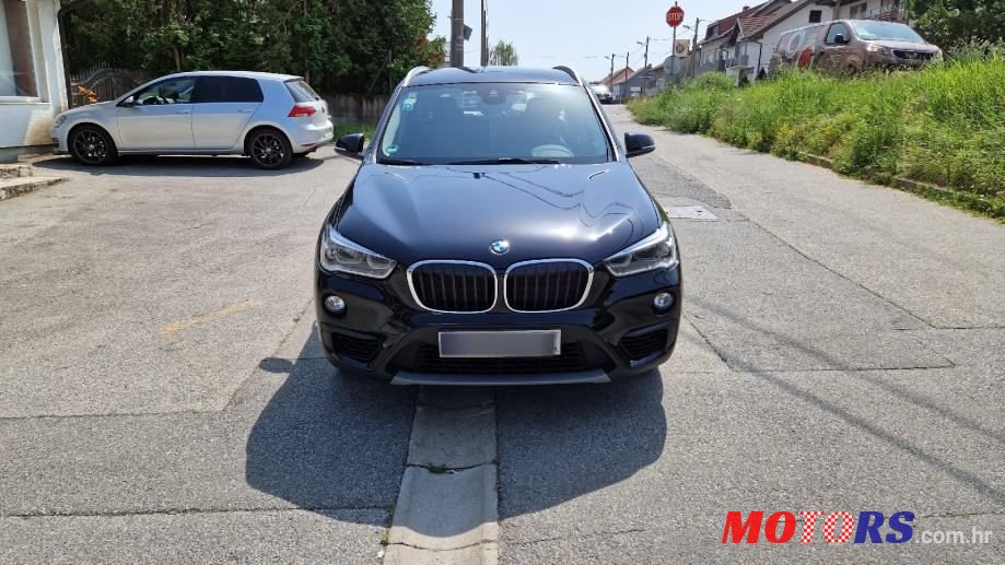 2017' BMW X1 18D photo #6