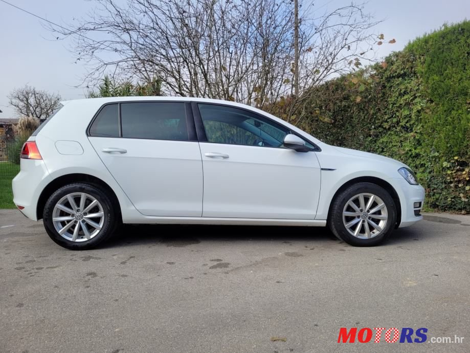 2015' Volkswagen Golf 7 1,6 Tdi photo #3
