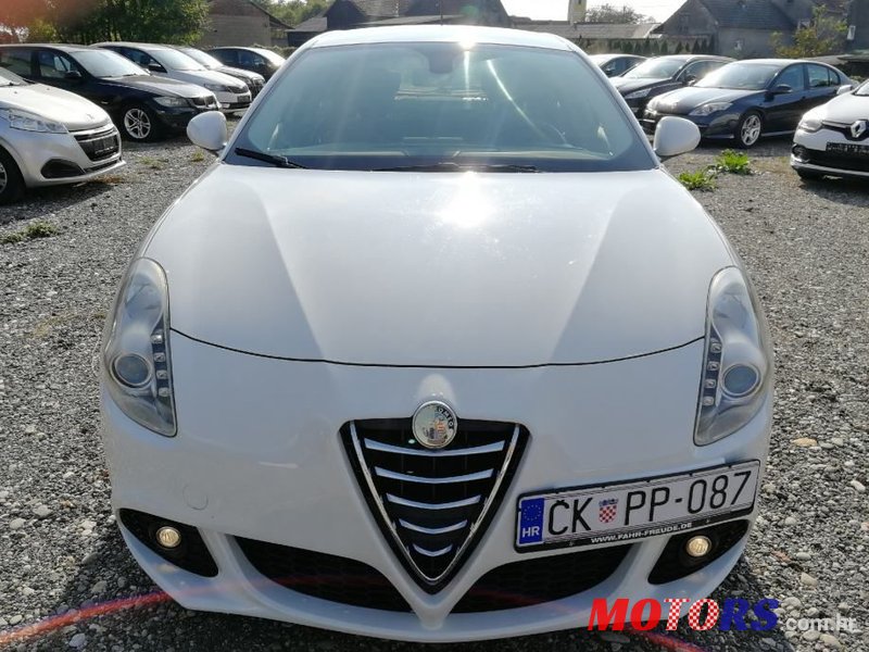 2010' Alfa Romeo Giulietta 1,6 photo #3