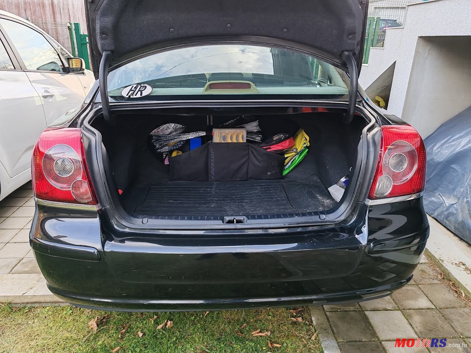 2007' Toyota Avensis 2,2 D-4D Sol photo #6