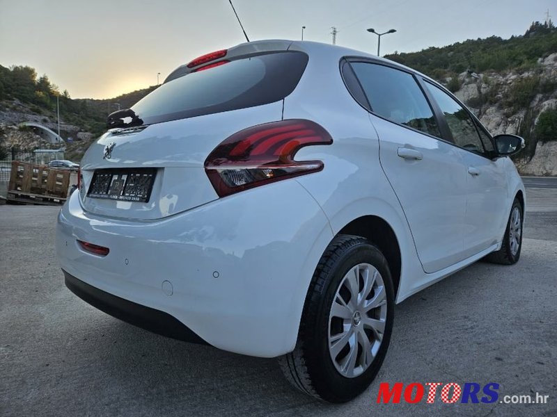 2019' Peugeot 208 1,5 Bluehdi photo #6