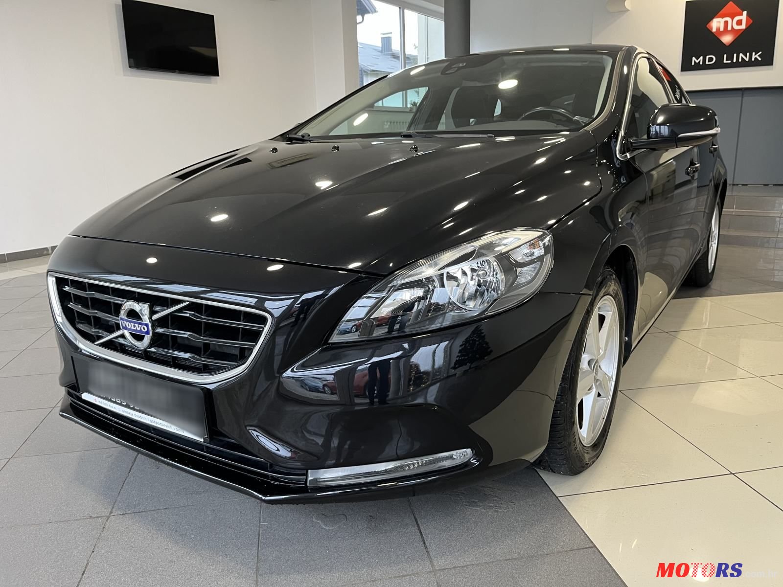 2014' Volvo V40 D2 88G. photo #1