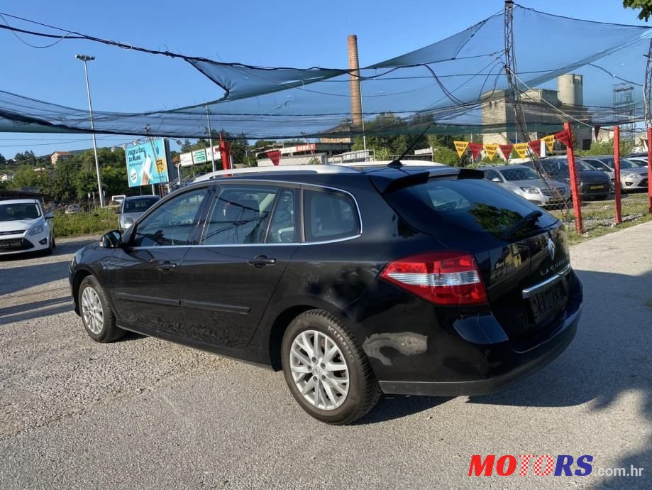 2014' Renault Laguna 1.5 Dci photo #4