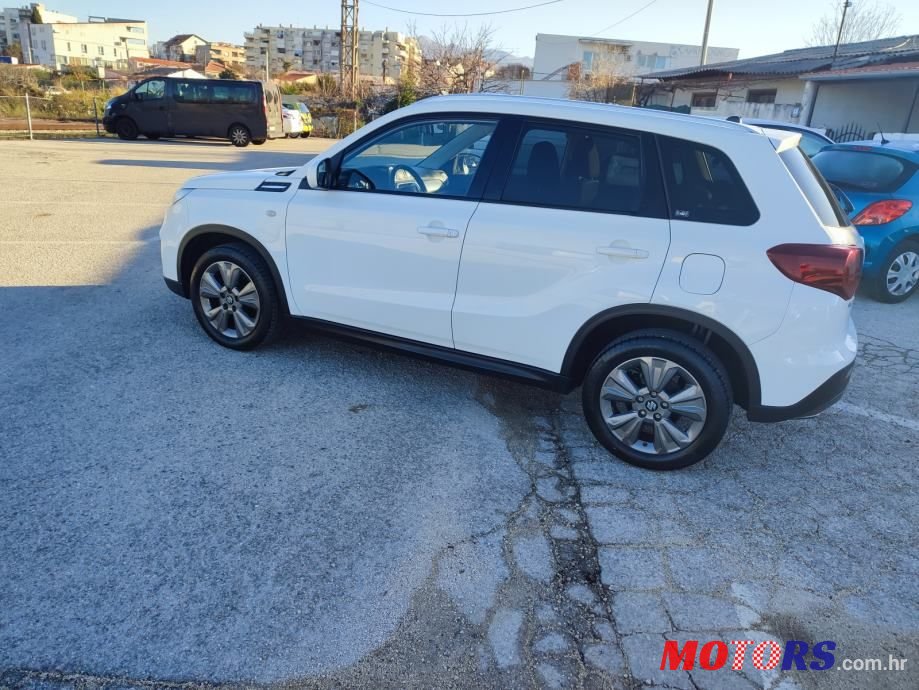 2019' Suzuki Vitara 1,0 photo #3