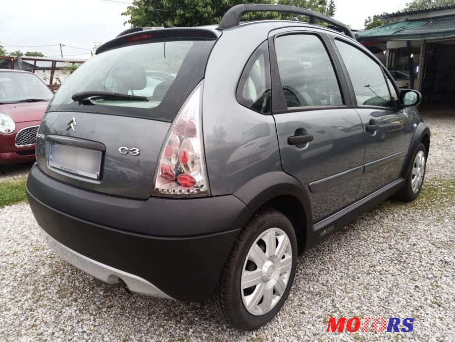 2004' Citroen C3 1,4 Xtr photo #5