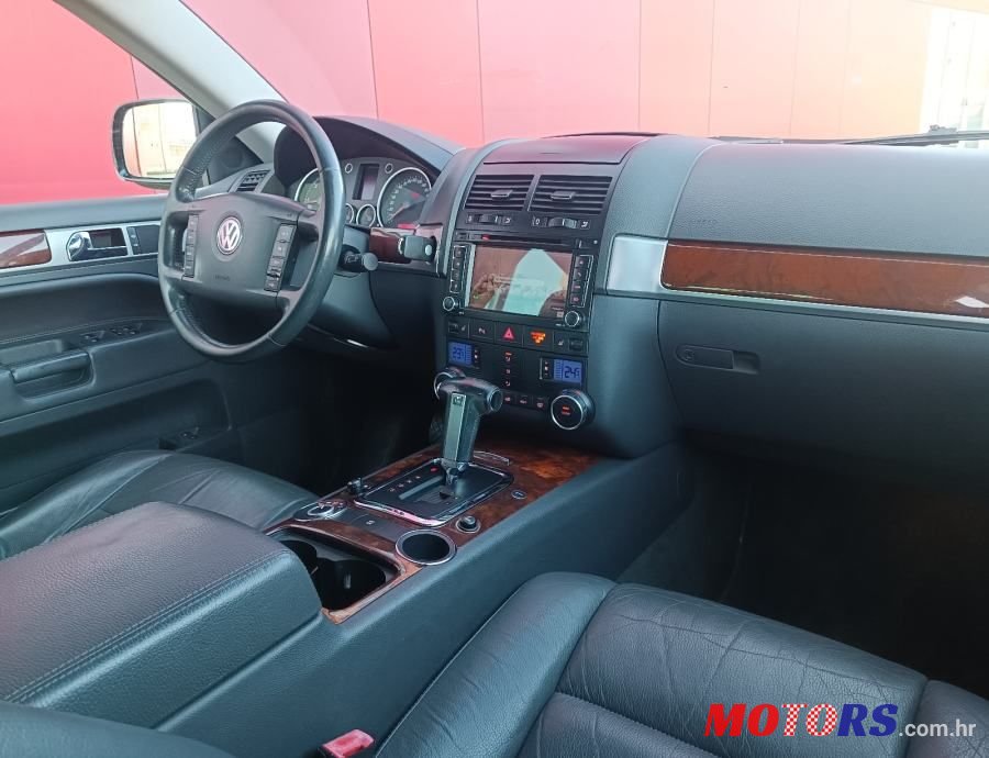 2006' Volkswagen Touareg 3,0 V6 Tdi photo #4