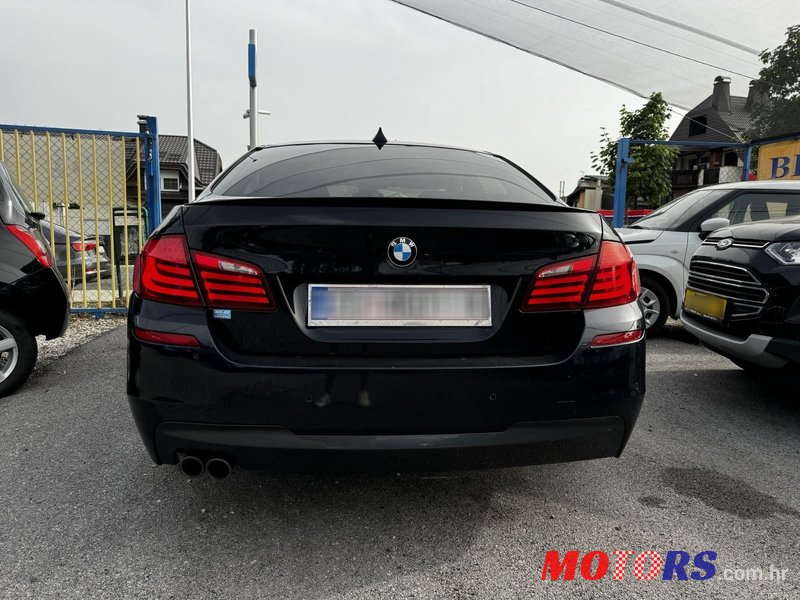2012' BMW Serija 5 530Xd photo #4