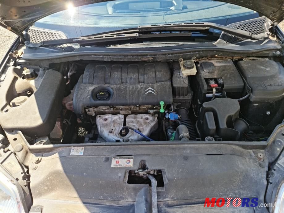 2005' Citroen C4 1,4 I 16V X photo #6