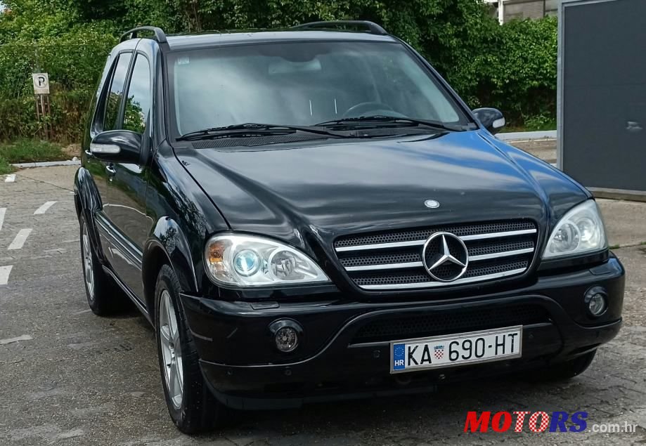 2003' Mercedes-Benz Ml 400 Cdi photo #2