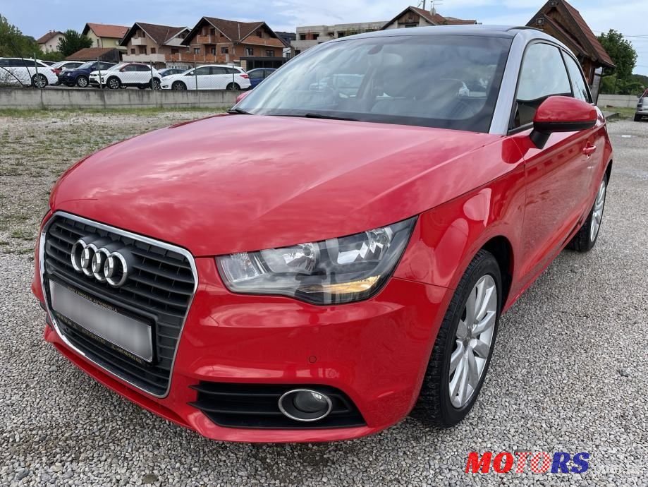 2013' Audi A1 1,6 Tdi photo #1
