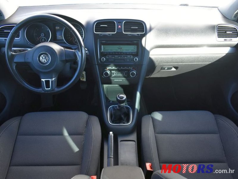 2009' Volkswagen Golf 6 1,6 Tdi photo #5