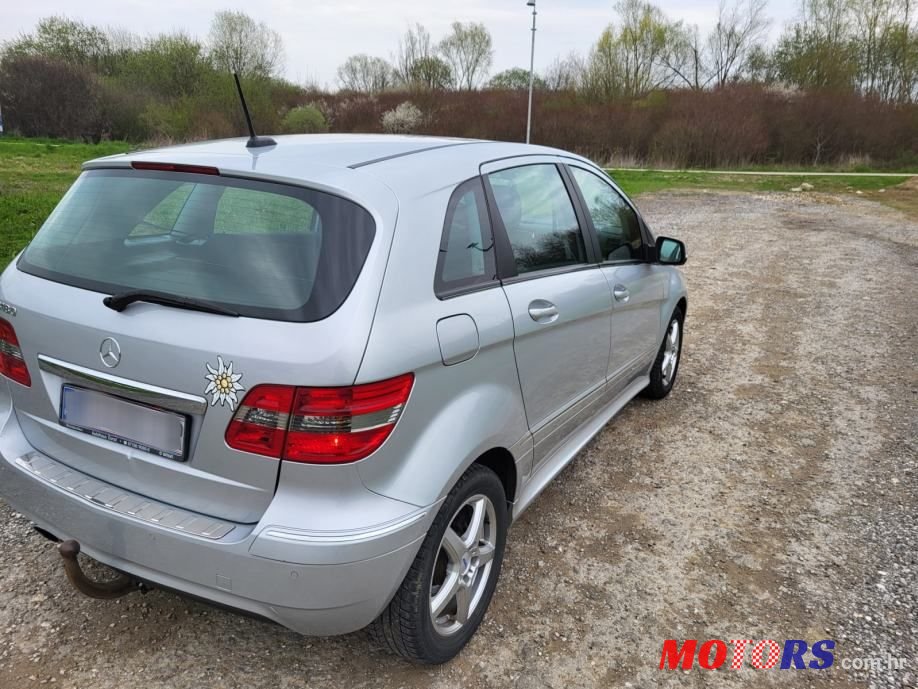 2011' Mercedes-Benz B-Klasa 180 Cdi photo #3