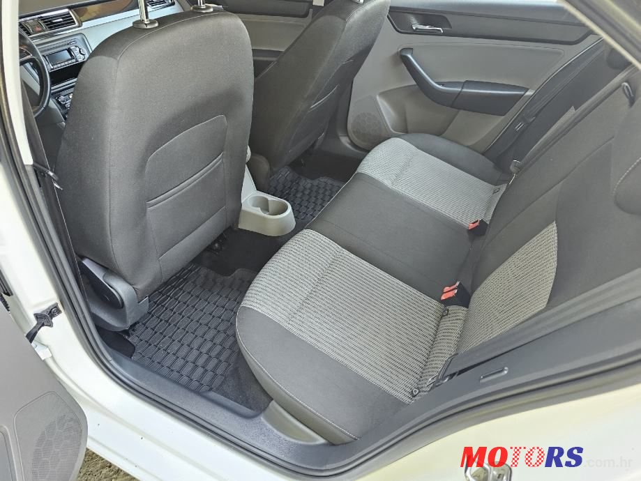 2014' SEAT Toledo 1,6 Tdi photo #4