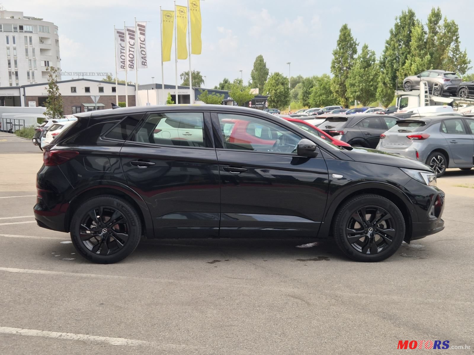2024' Opel Grandland 1,2 Turbo photo #4