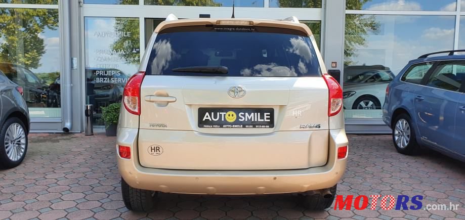 2008' Toyota RAV4 2,2 D-4D photo #2