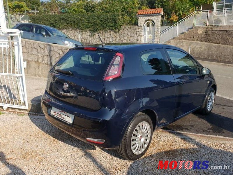 2011' Fiat Punto Evo 1,2 8V photo #1