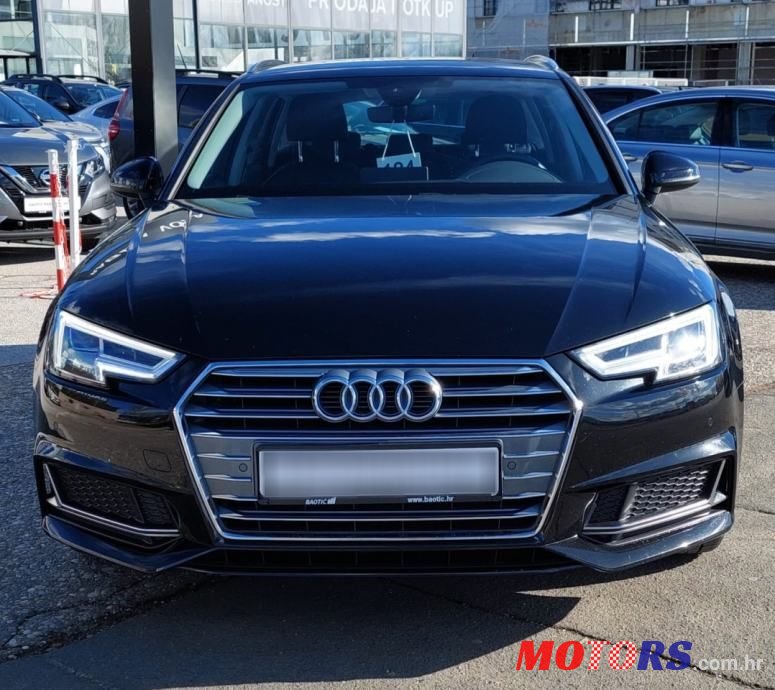 2018' Audi A4 Avant photo #3