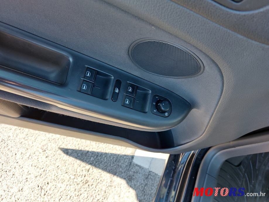 2008' Volkswagen Golf Plus 1,9 Tdi photo #6