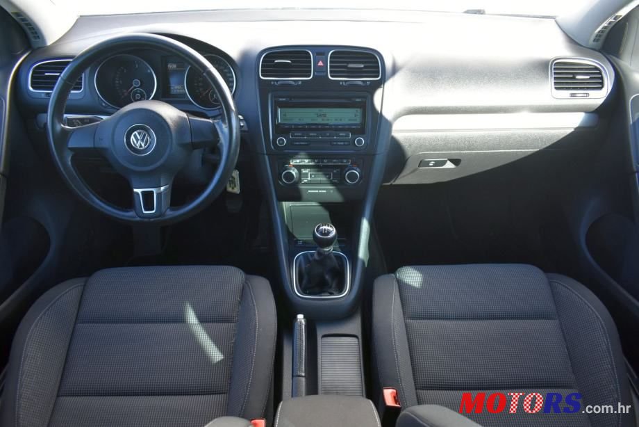 2009' Volkswagen Golf 6 1,6 Tdi photo #4