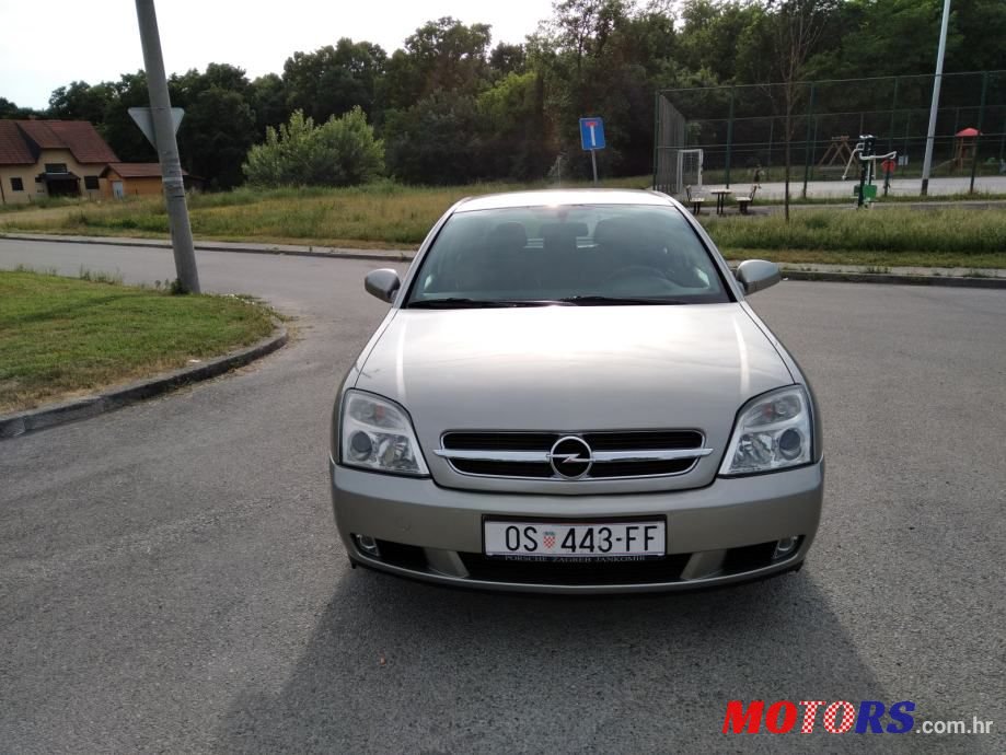 2004' Opel Vectra 2,0 photo #2