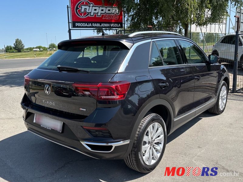 2021' Volkswagen T-Roc 2,0 photo #6