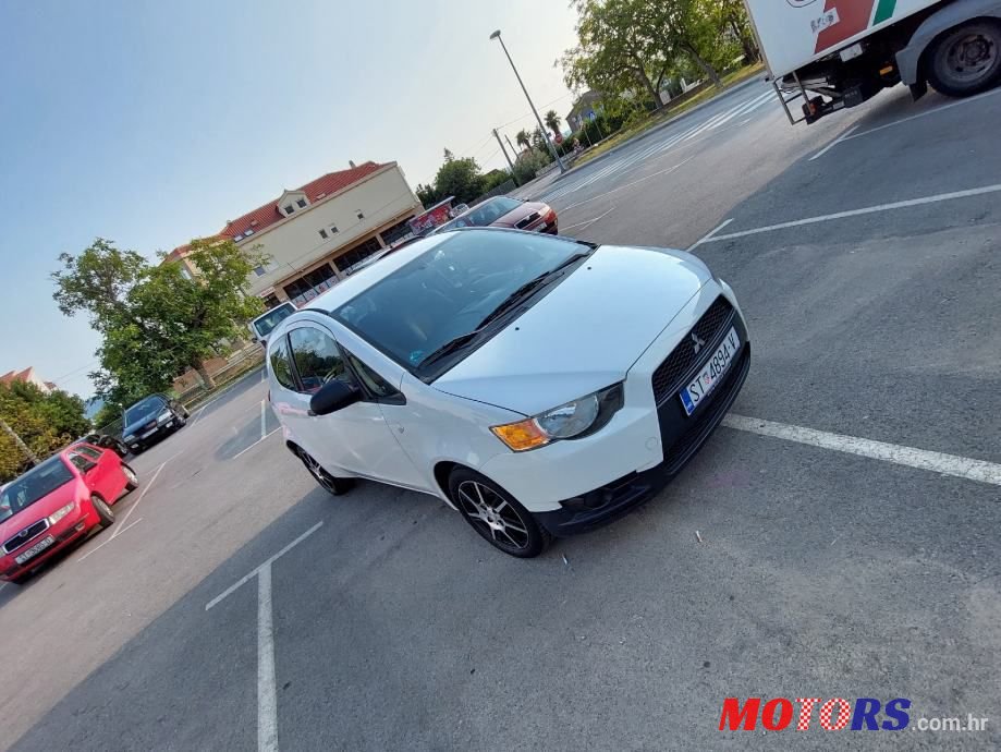 2010' Mitsubishi Colt 1,5 photo #2