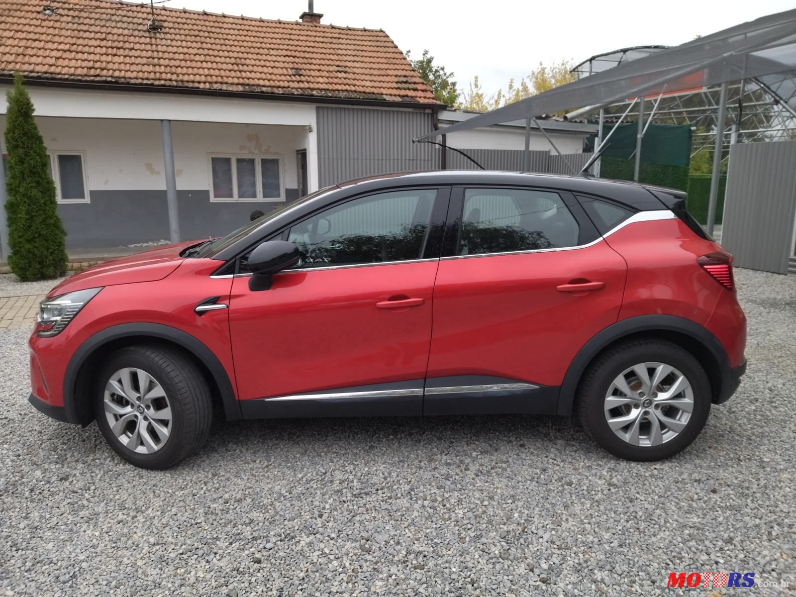 2020' Renault Captur Tce photo #2