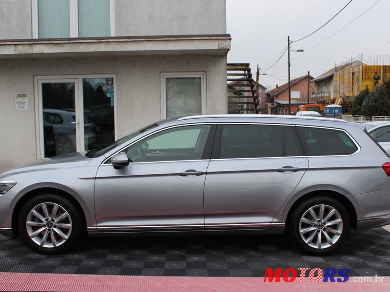 2021' Volkswagen Passat Variant photo #4
