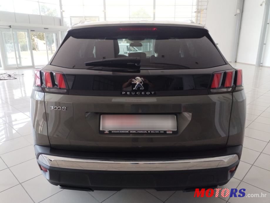 2018' Peugeot 3008 1,5 Bluehdi photo #5