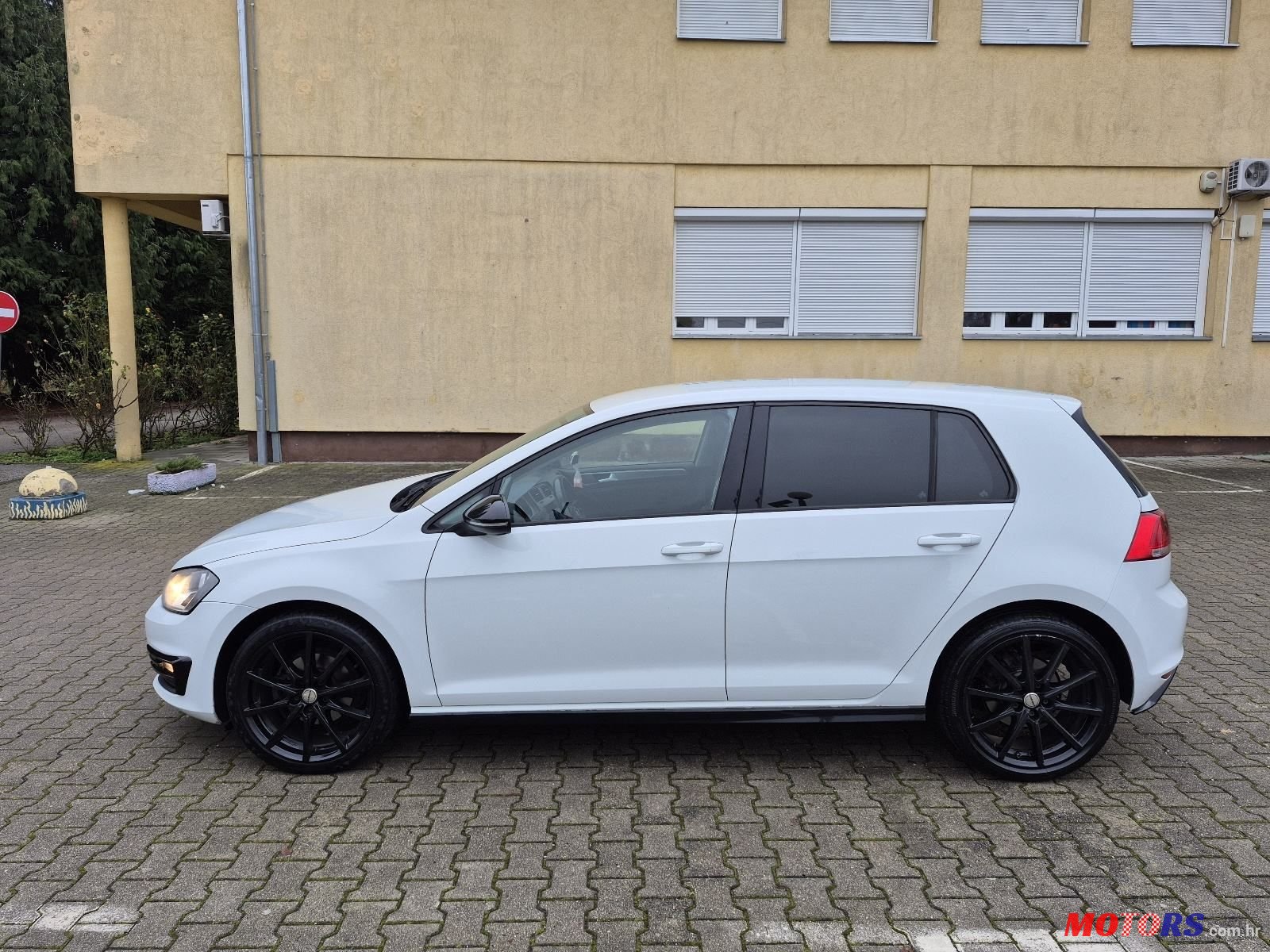 2013' Volkswagen Golf VII 1,6 Tdi Bmt photo #2