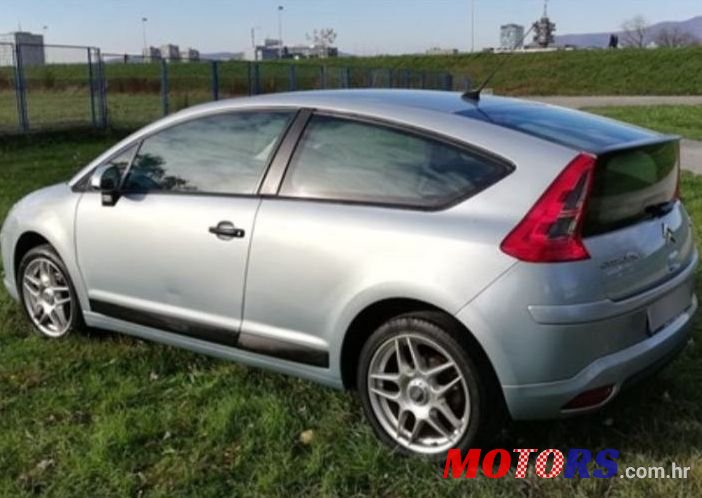2007' Citroen C4 Coupe 1.6 Hdi photo #2